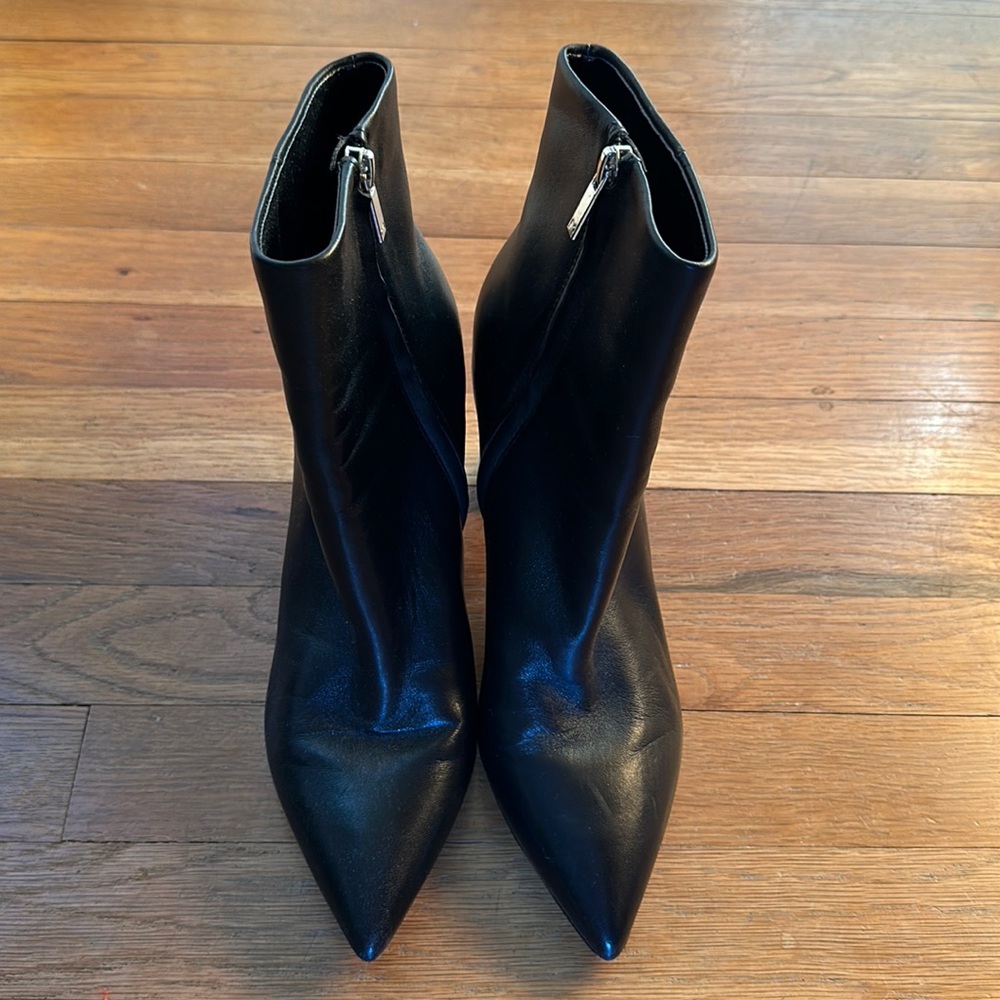 MARC FISHER LTD Ulani Heeled Bootie